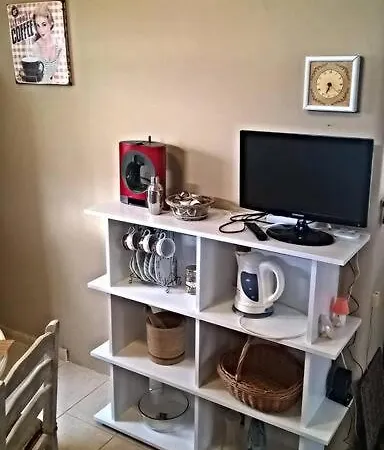 Rustic Cottage-self Check In & Free Wi-fi Kothréas